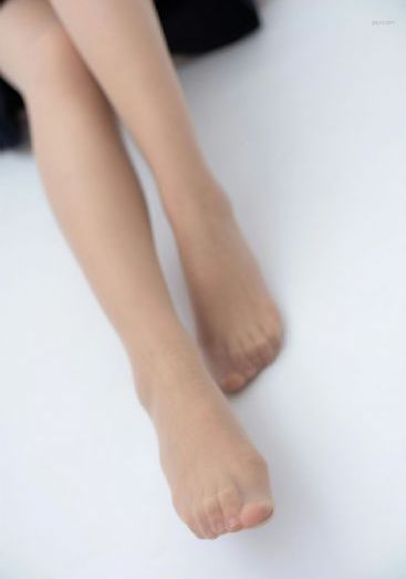 圈里人都知道热巴和黄磊_西瓜视频免费观看