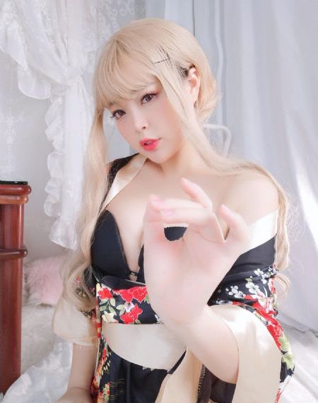 黑色皮肤上哭泣的女人_720免费高清观看