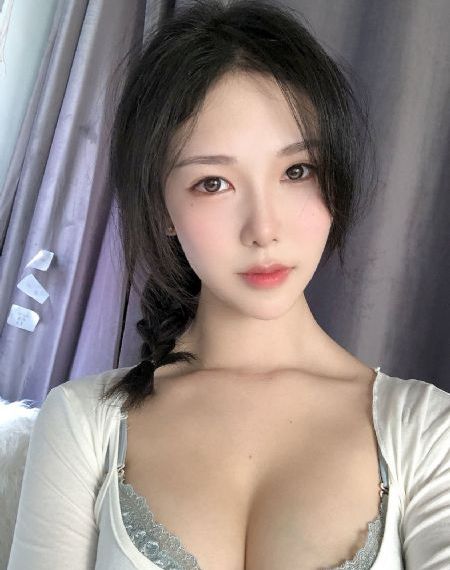 杨超越直播露出奶头_蓝光高清视频观看